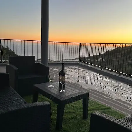 Sunset Valley House *